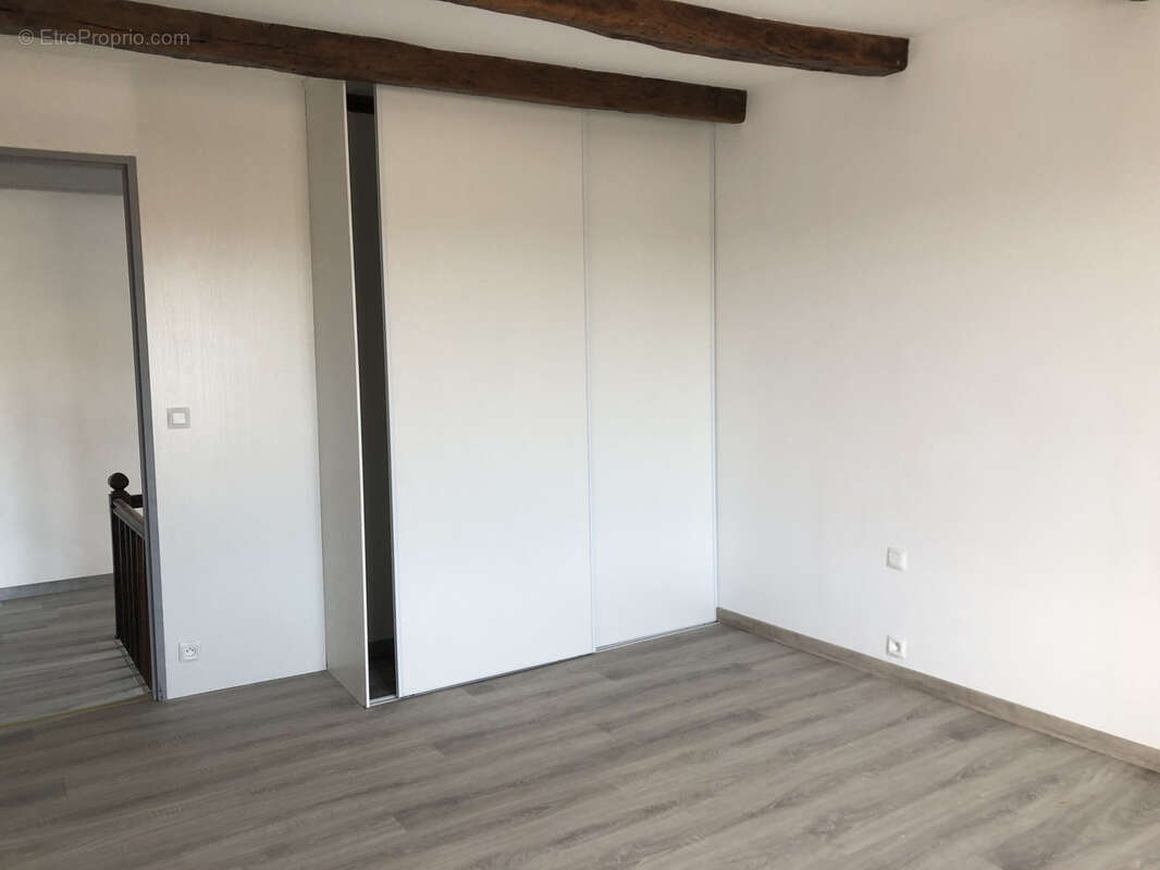 Maison à CHAMPAGNE-MOUTON