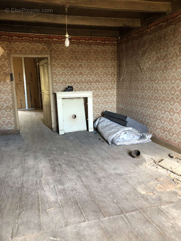 Maison à CHAMPAGNE-MOUTON