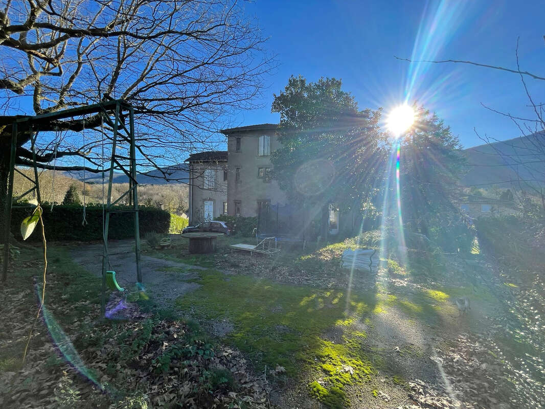 Maison à SAINT-AMANS-VALTORET