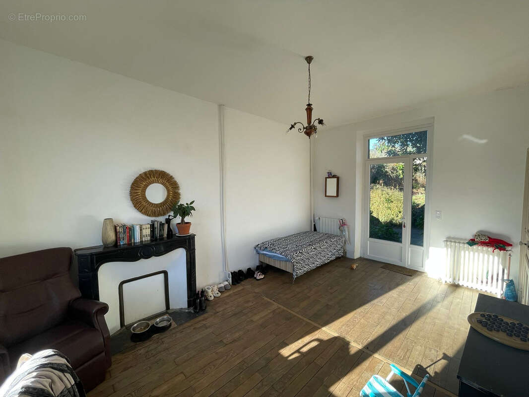 Maison à SAINT-AMANS-VALTORET