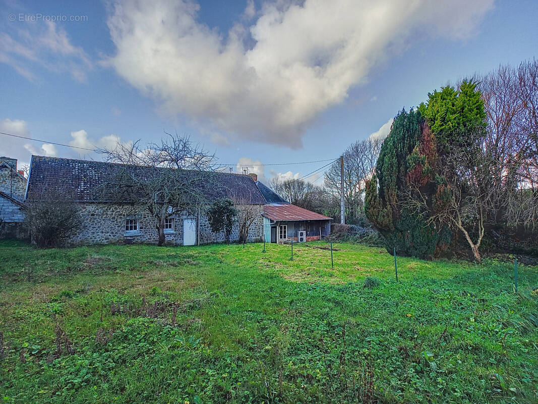Maison à SAINT-PATRICE-DE-CLAIDS