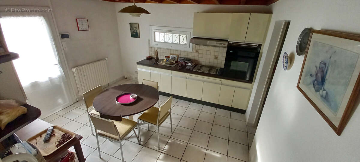 Maison à AMBARES-ET-LAGRAVE