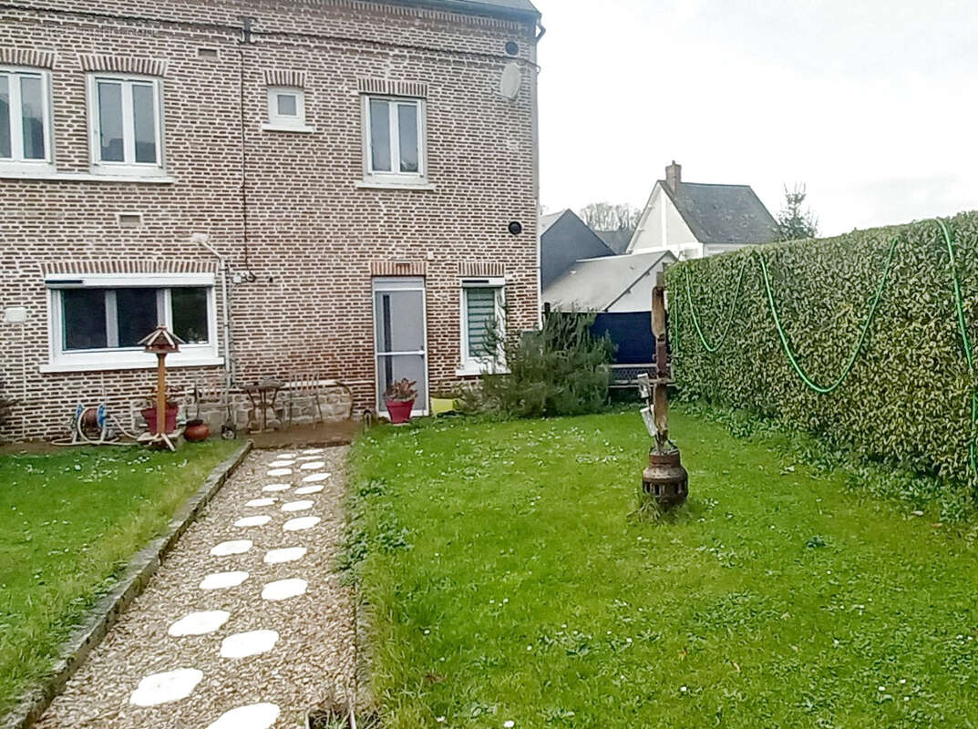 Maison à CANY-BARVILLE