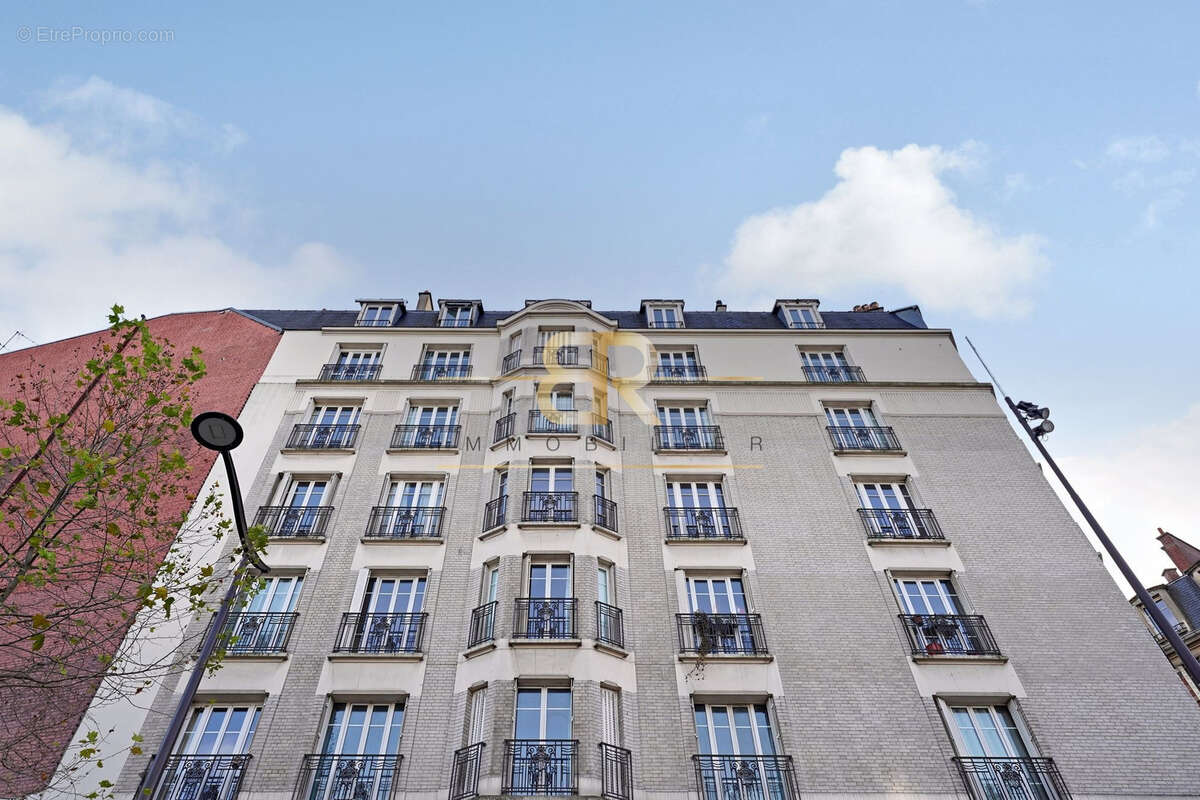 Commerce à PARIS-18E