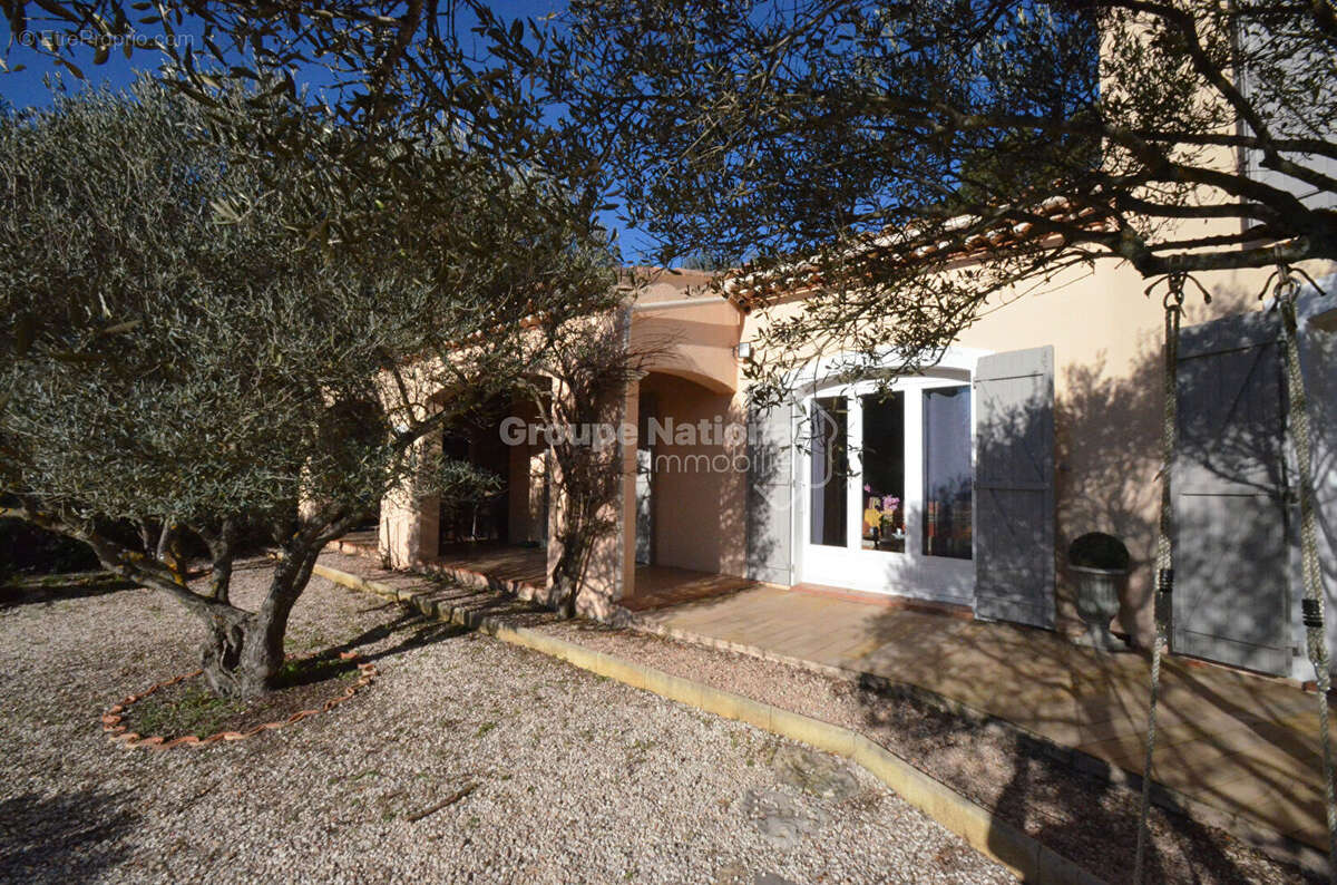 Maison à FLASSANS-SUR-ISSOLE