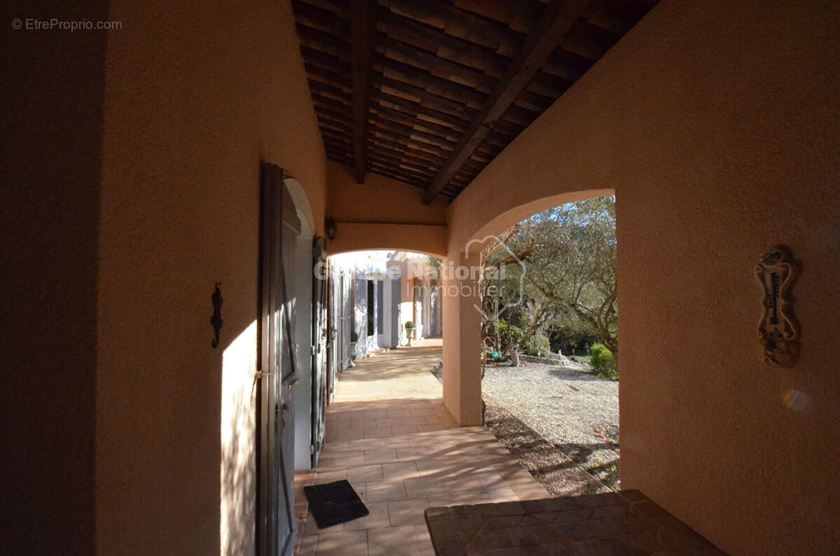 Maison à FLASSANS-SUR-ISSOLE