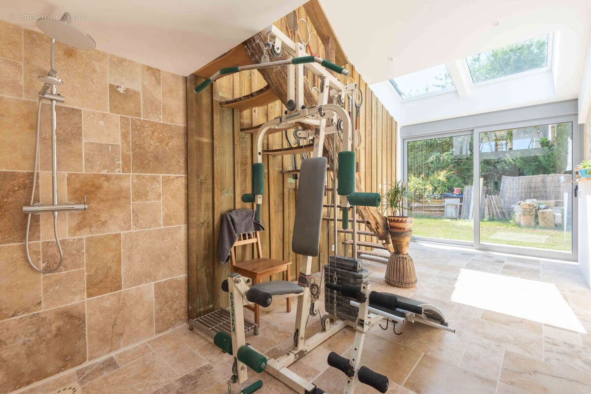 Maison à SAINT-CAPRAIS-DE-BORDEAUX