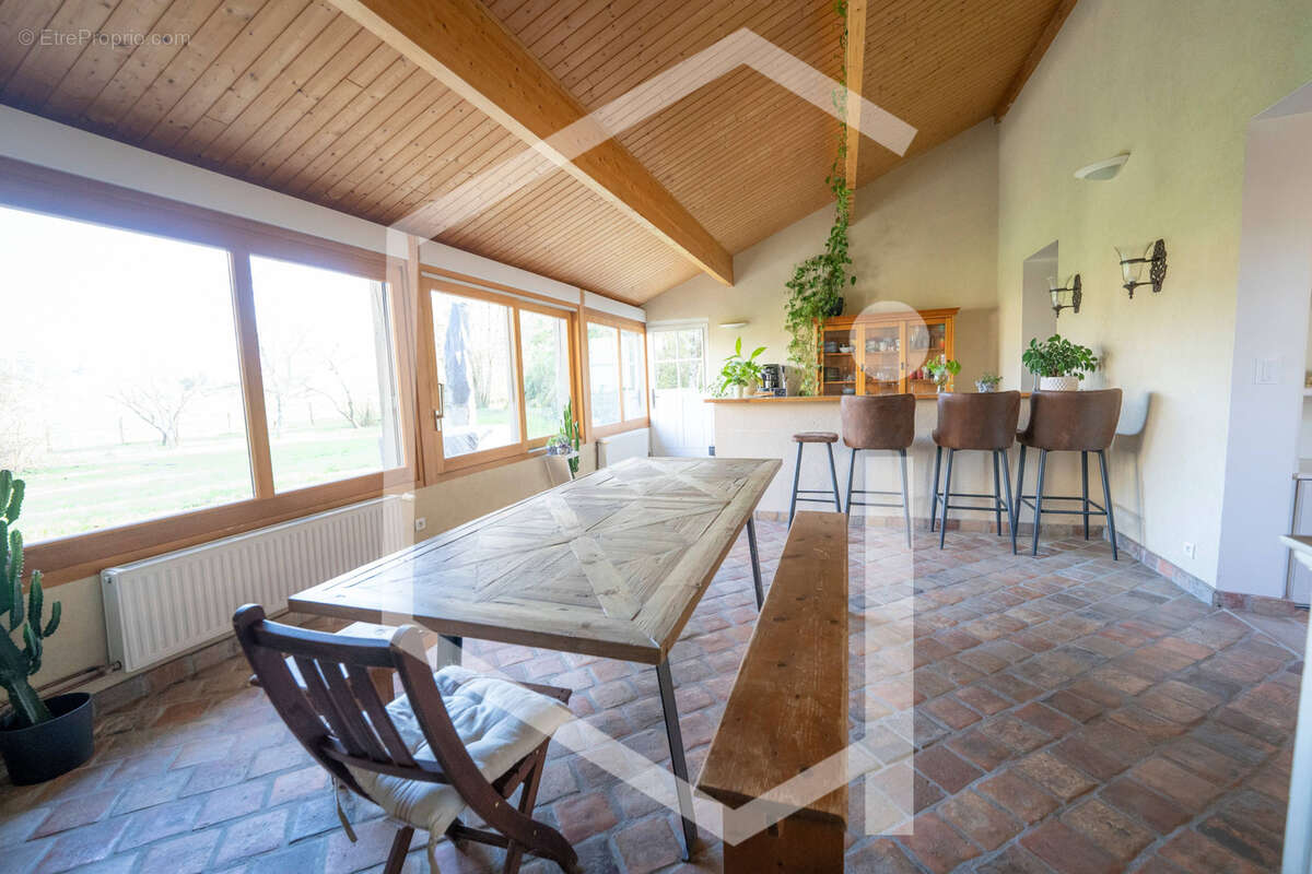 Maison à COSNE-COURS-SUR-LOIRE