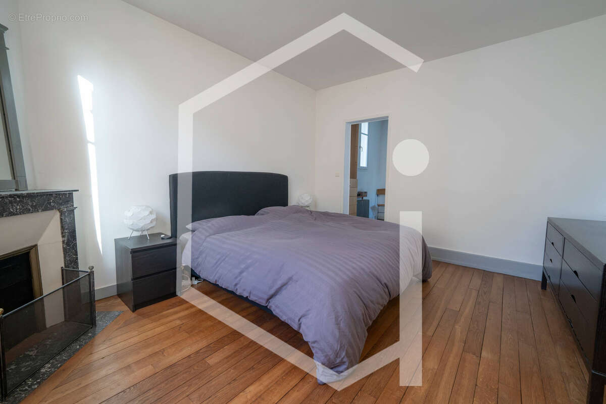 Maison à COSNE-COURS-SUR-LOIRE