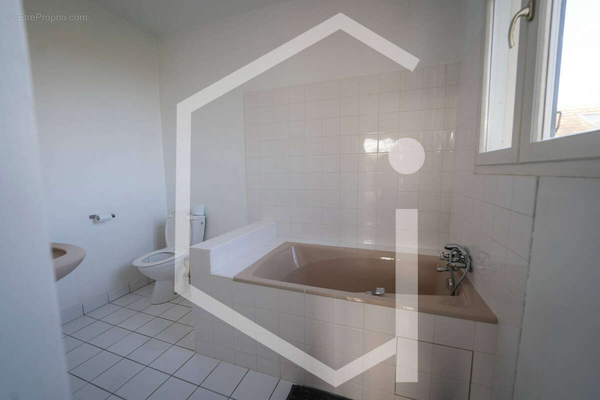 Maison à COSNE-COURS-SUR-LOIRE