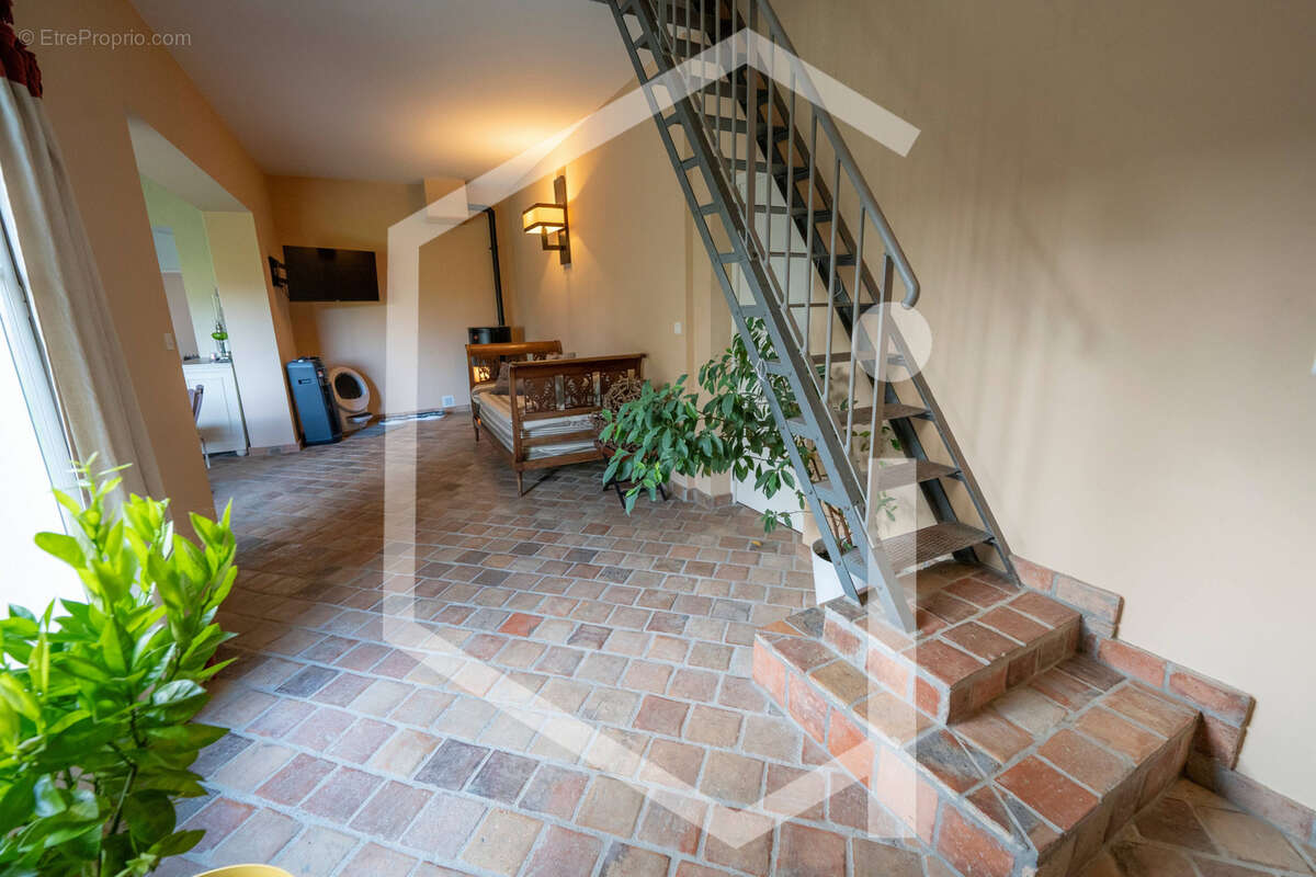 Maison à COSNE-COURS-SUR-LOIRE