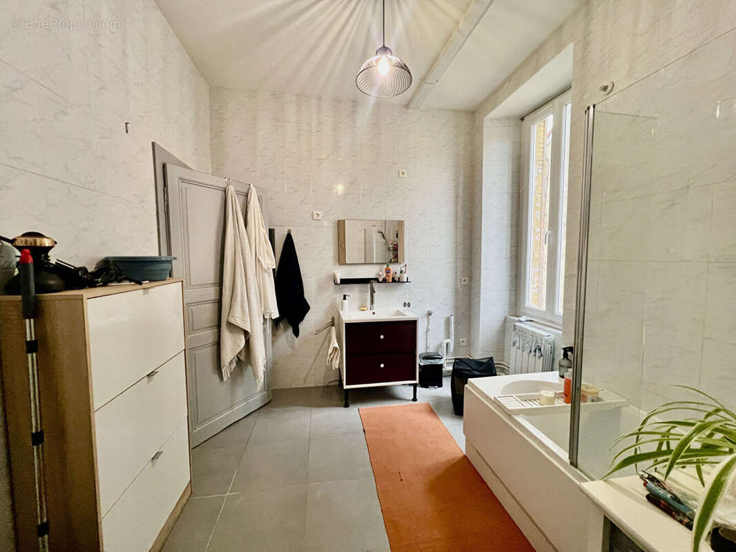 Appartement à MONTEREAU-FAULT-YONNE