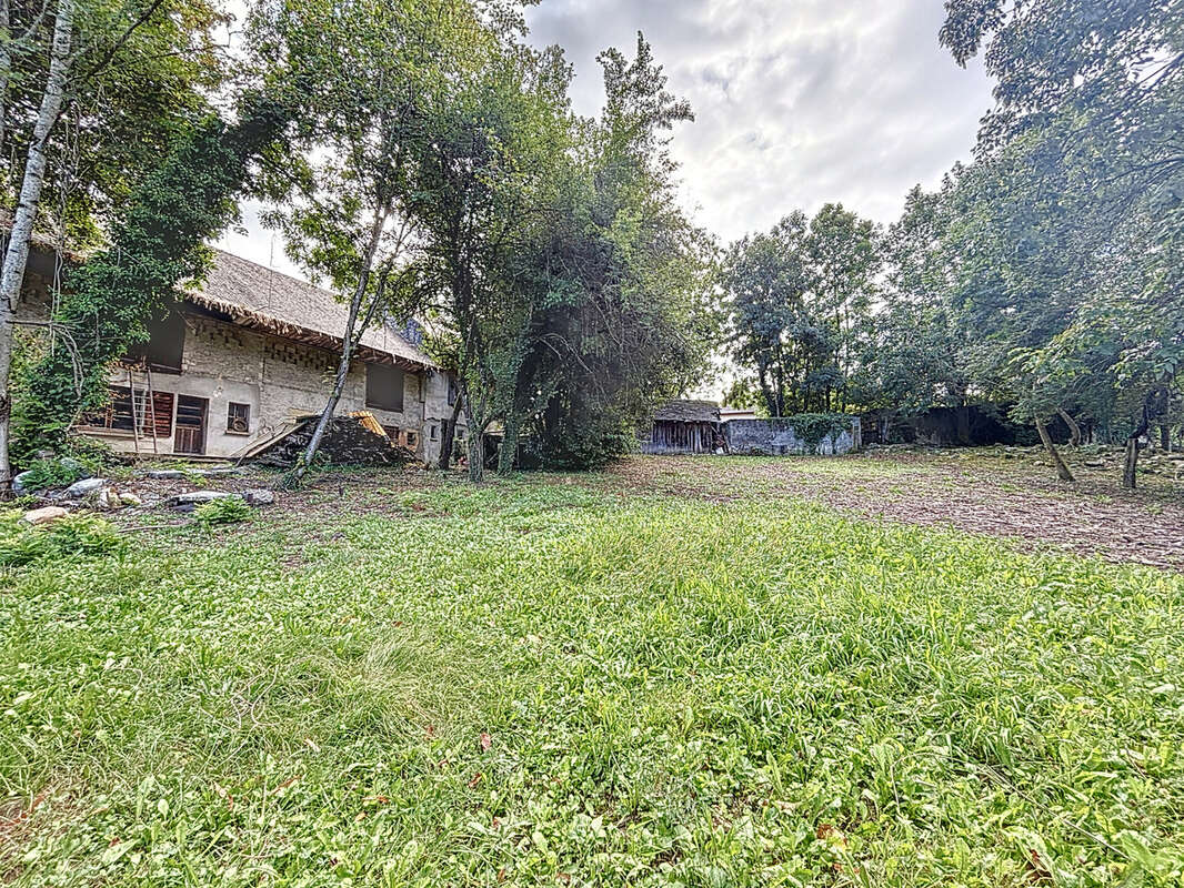 Terrain à MARCELLAZ-ALBANAIS