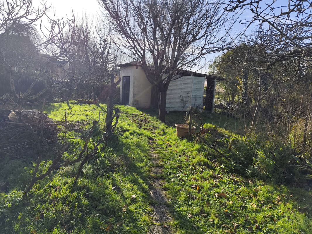 Maison à MONTPON-MENESTEROL