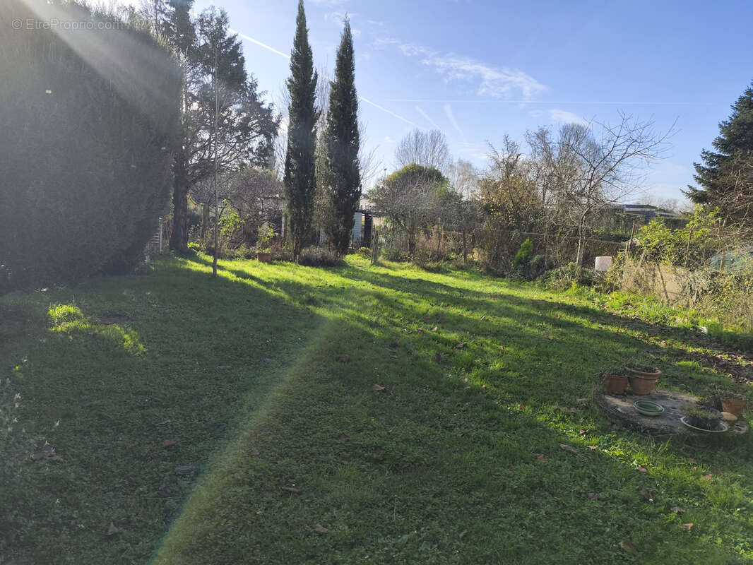 Maison à MONTPON-MENESTEROL