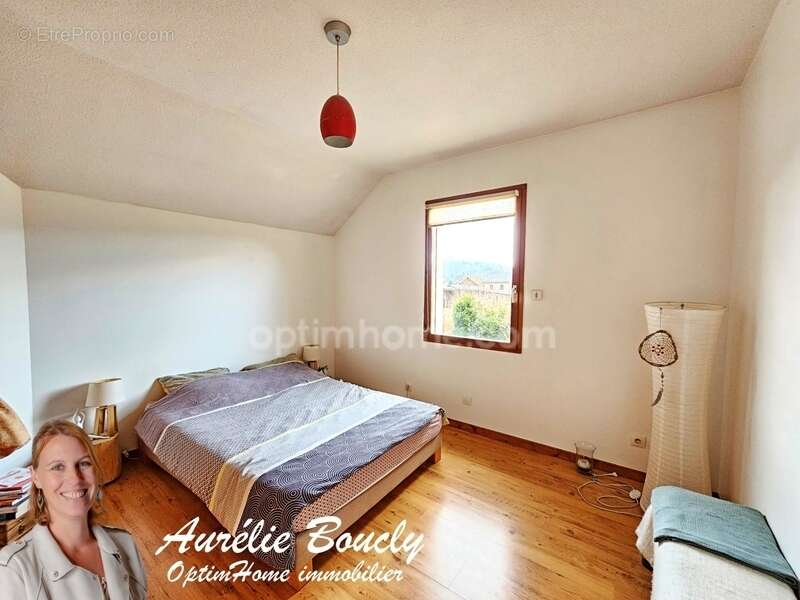 Maison à ENTRE-DEUX-GUIERS