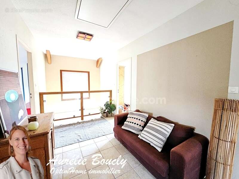 Maison à ENTRE-DEUX-GUIERS