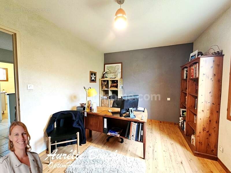 Maison à ENTRE-DEUX-GUIERS