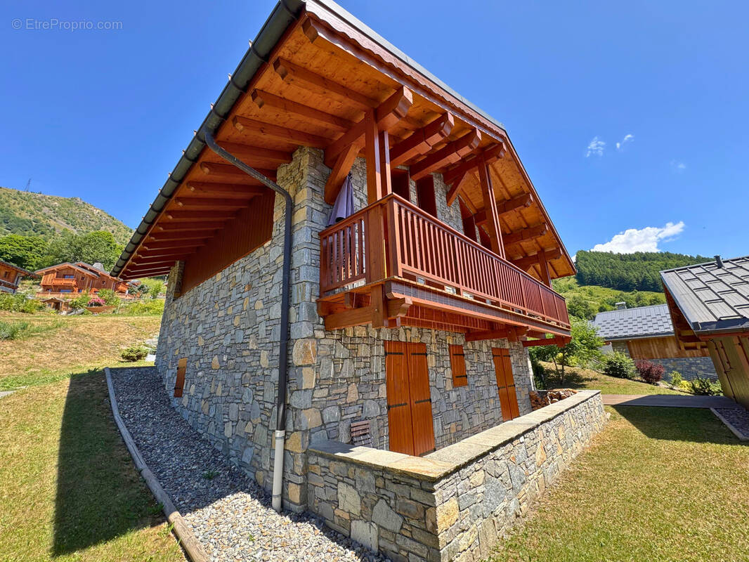 Maison à SAINT-MARTIN-DE-BELLEVILLE