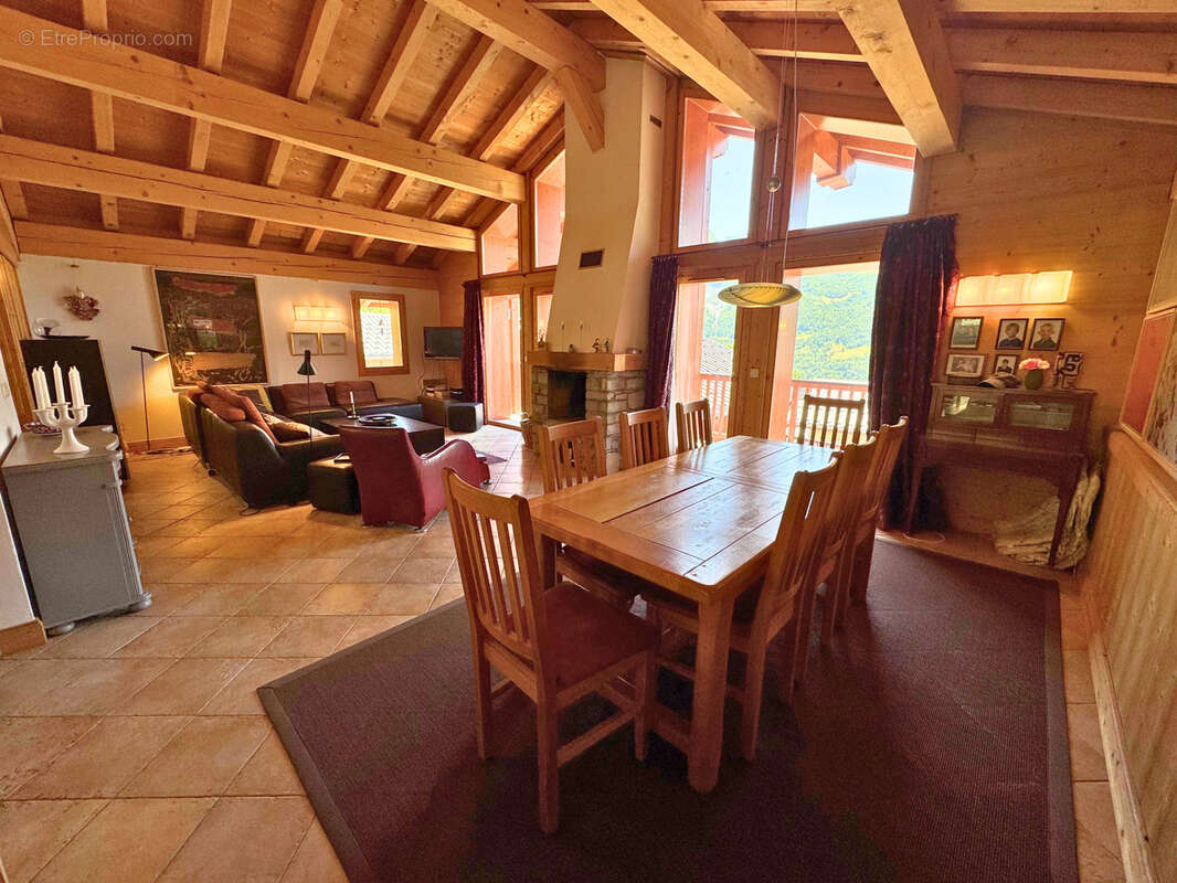 Maison à SAINT-MARTIN-DE-BELLEVILLE