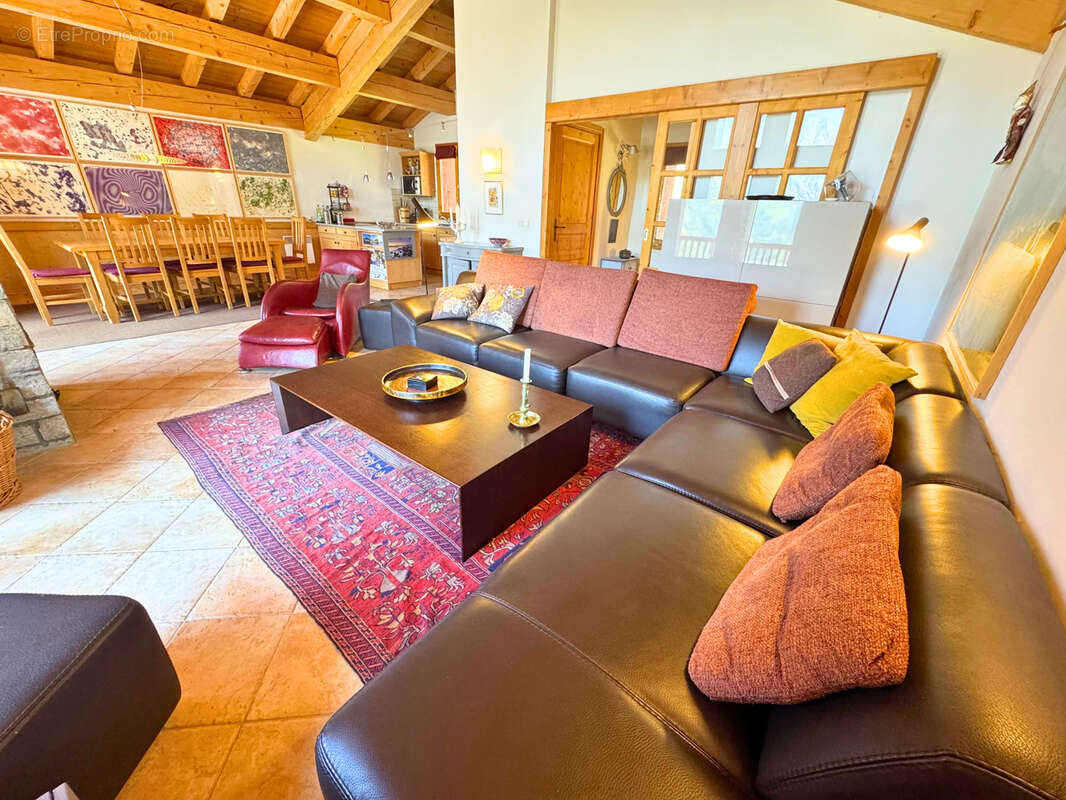 Maison à SAINT-MARTIN-DE-BELLEVILLE