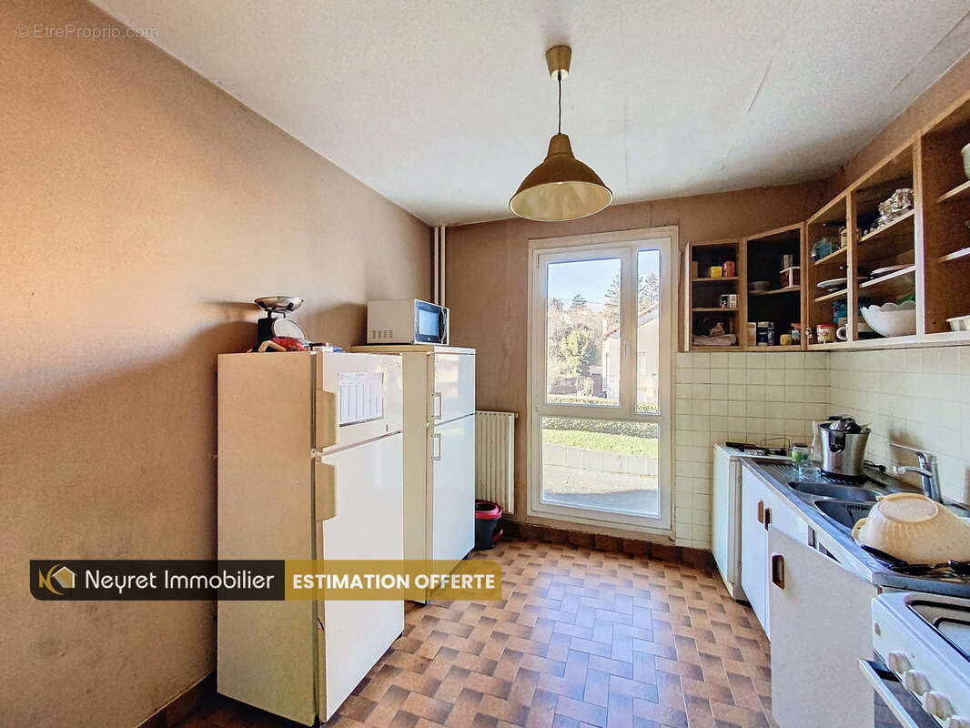 Appartement à SAINT-ETIENNE