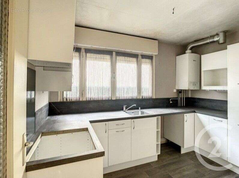 Maison à SAINT-MAUR-DES-FOSSES