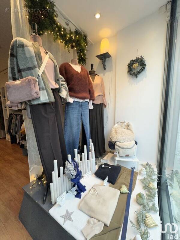 Photo 1 - Commerce à ARPAJON