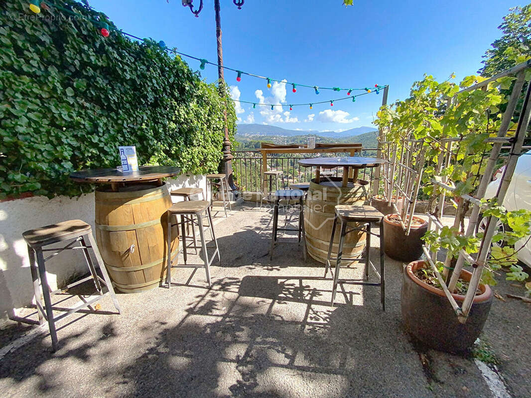 Commerce à AURIBEAU-SUR-SIAGNE