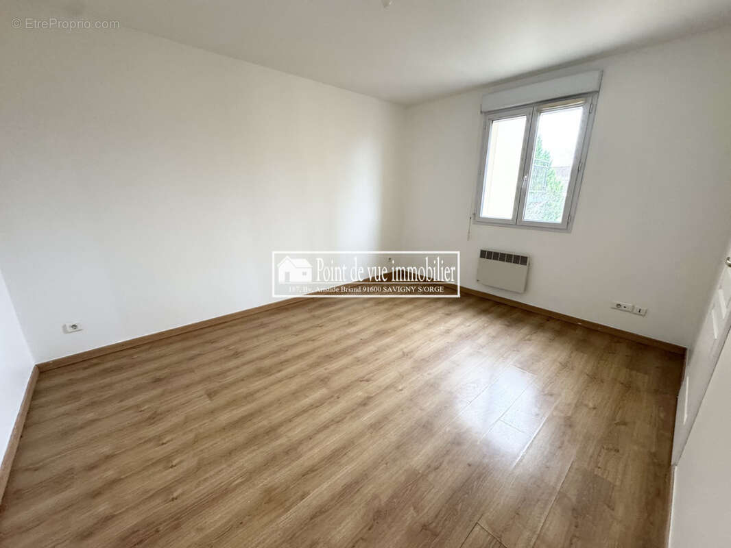 Appartement à SAVIGNY-SUR-ORGE