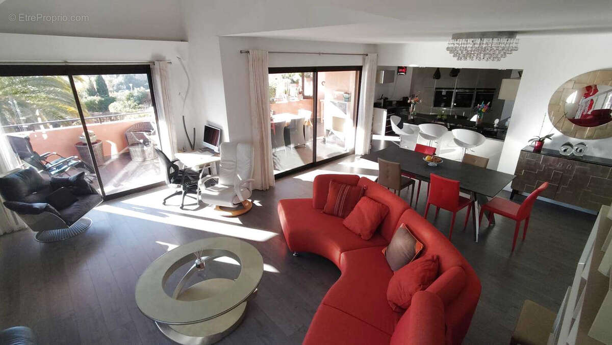 Appartement à CARQUEIRANNE