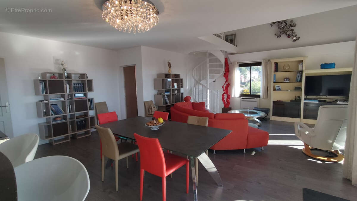 Appartement à CARQUEIRANNE