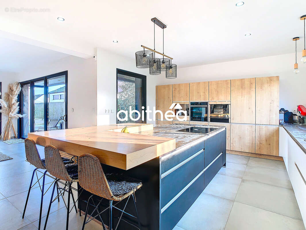 Maison à FRESNES-LES-MONTAUBAN