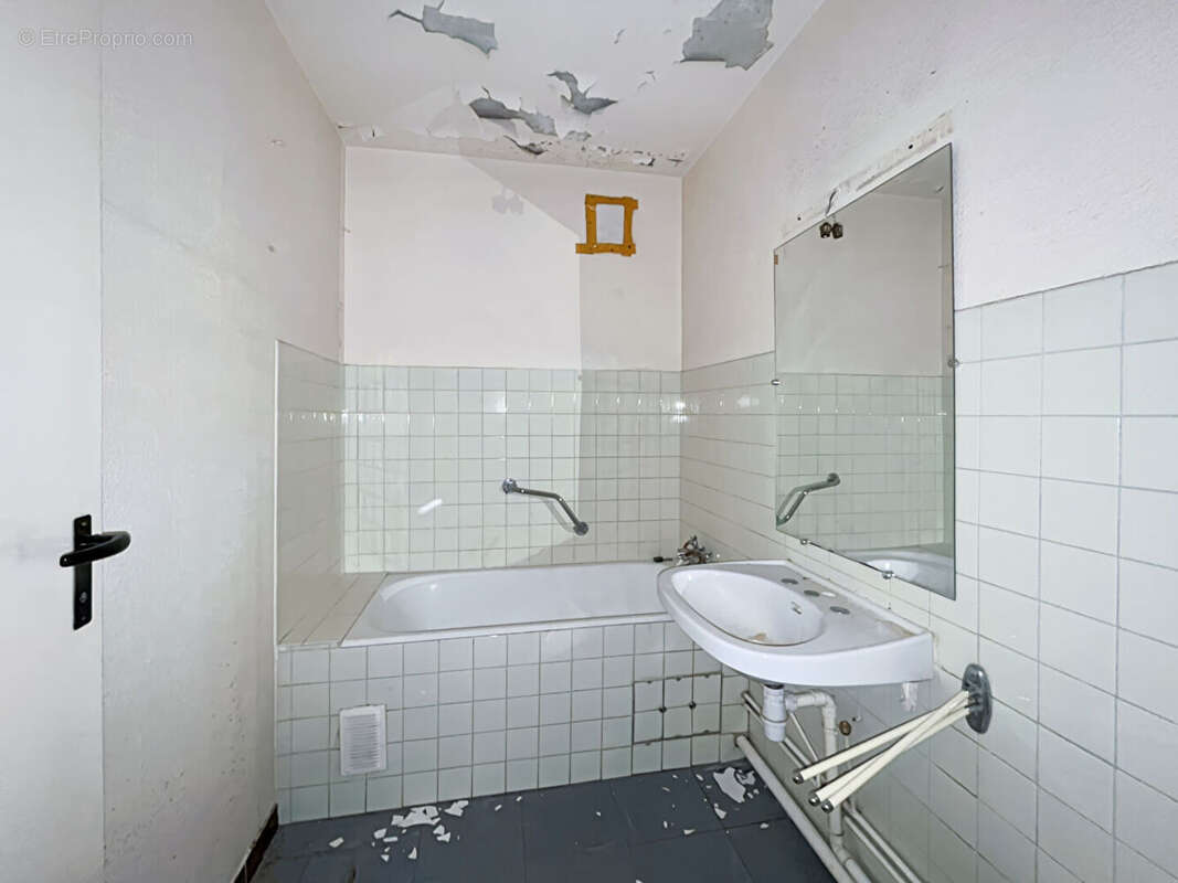 Appartement à MARSEILLE-11E