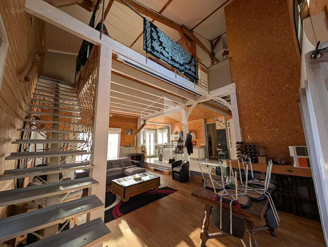 Maison à MONTPON-MENESTEROL