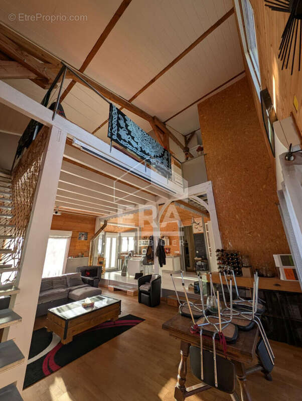 Maison à MONTPON-MENESTEROL