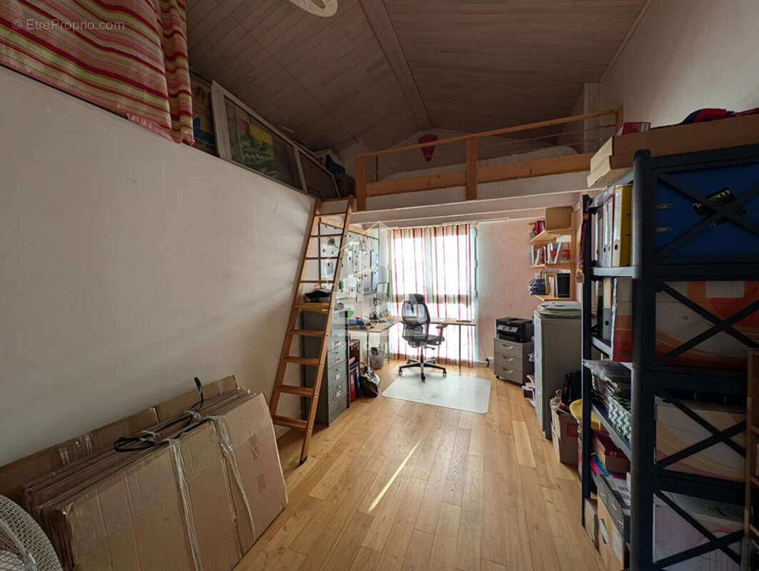 Maison à MONTPON-MENESTEROL