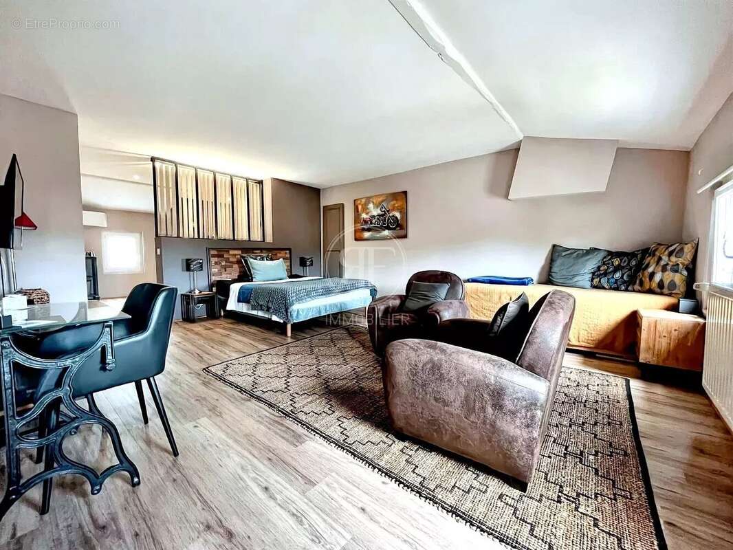 Maison à SAINT-SEURIN-SUR-L'ISLE