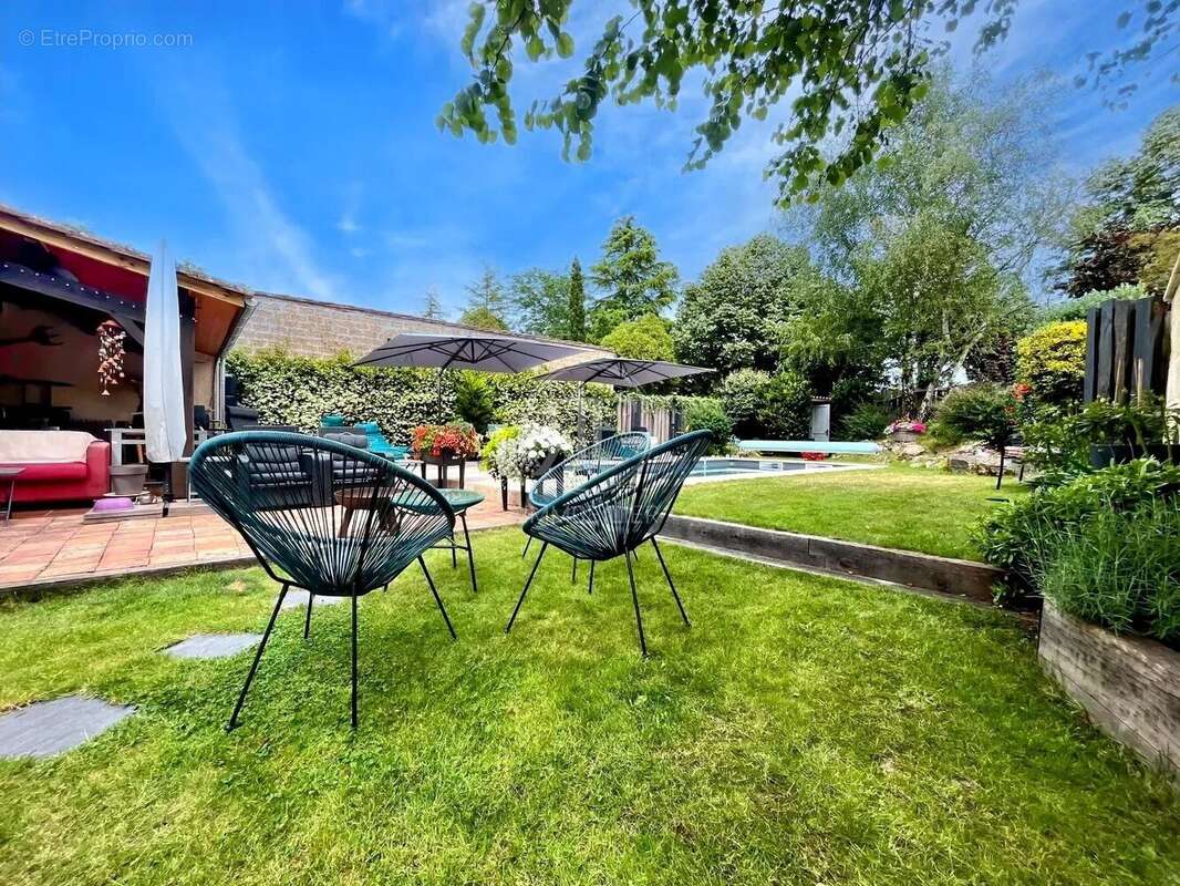 Maison à SAINT-SEURIN-SUR-L'ISLE