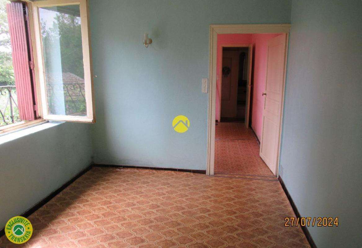 Maison à COSNE-D&#039;ALLIER