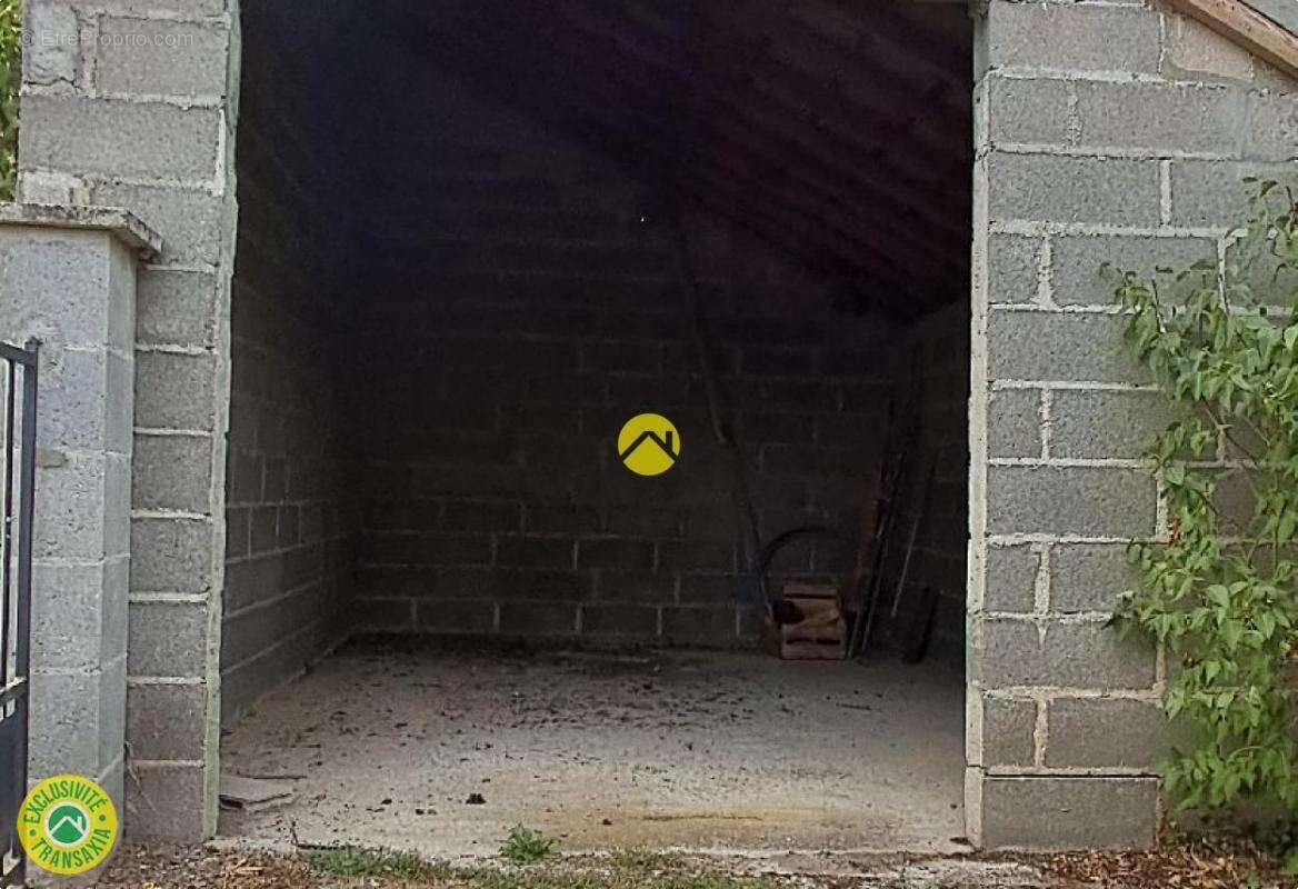 Maison à COSNE-D&#039;ALLIER