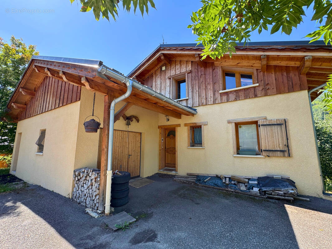 Maison à SAINT-MARTIN-DE-BELLEVILLE