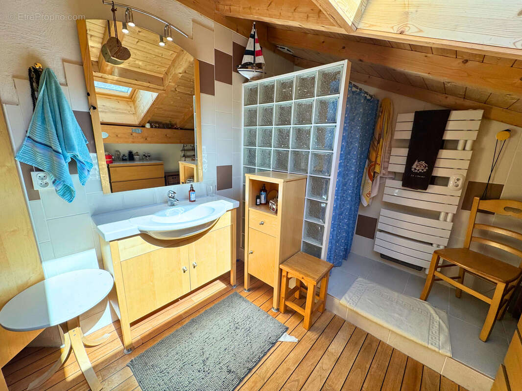 Maison à SAINT-MARTIN-DE-BELLEVILLE