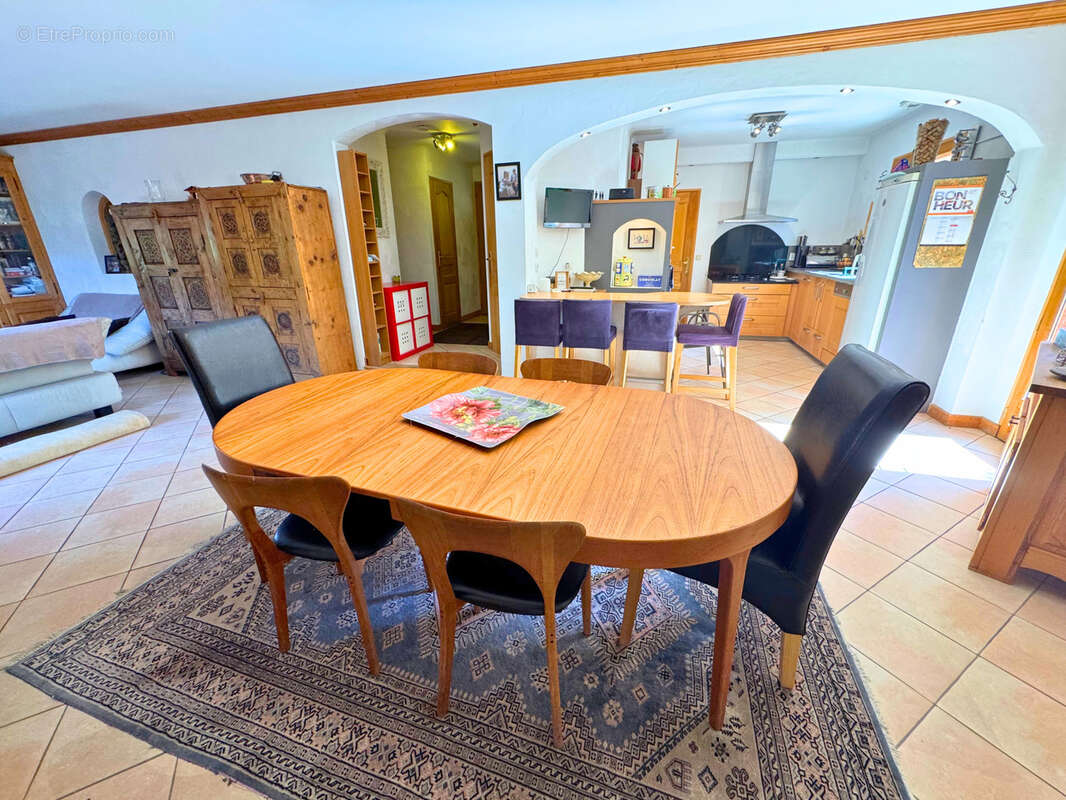 Maison à SAINT-MARTIN-DE-BELLEVILLE