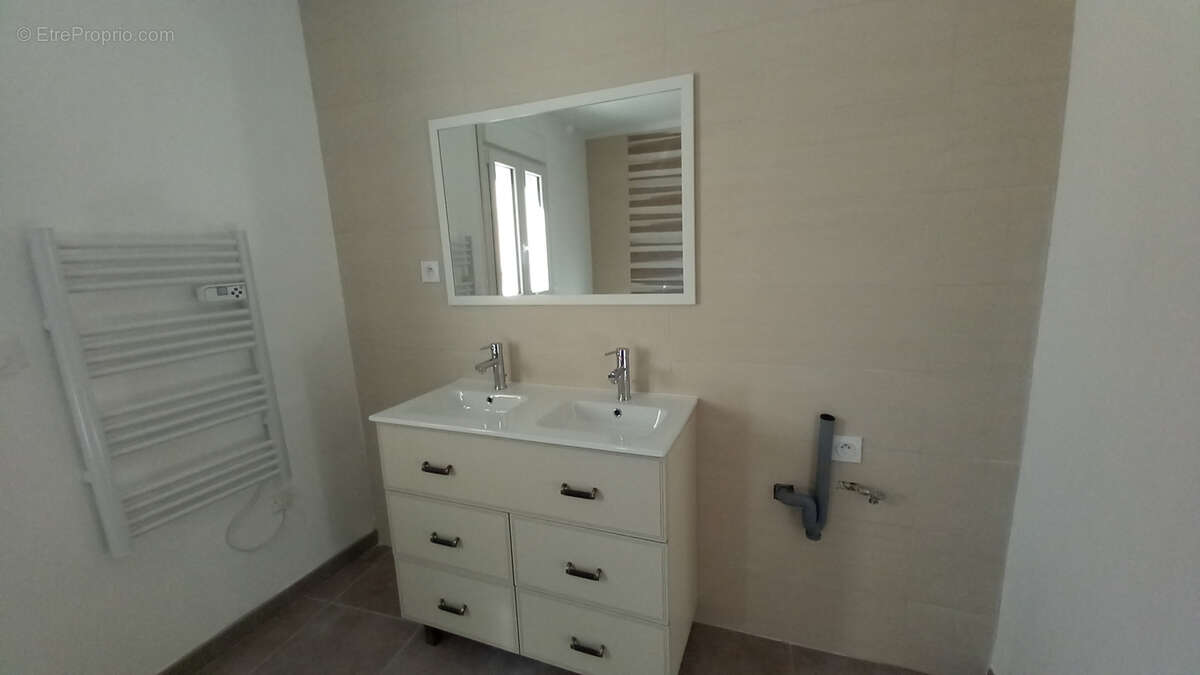 Maison à LE POUJOL-SUR-ORB