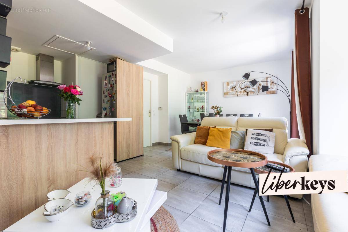 Maison à CHENNEVIERES-SUR-MARNE