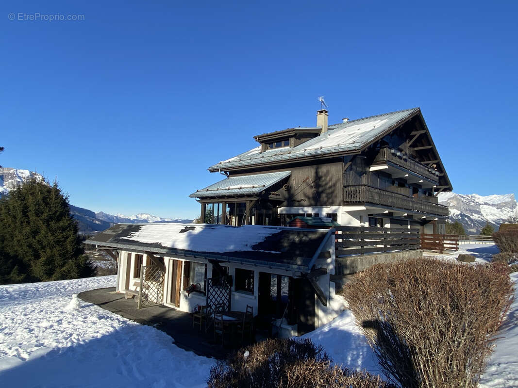 Appartement à COMBLOUX