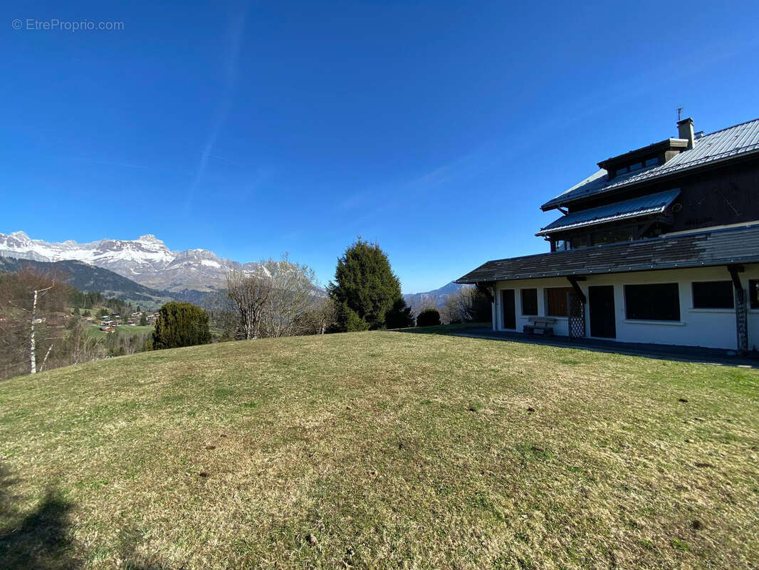 Appartement à COMBLOUX