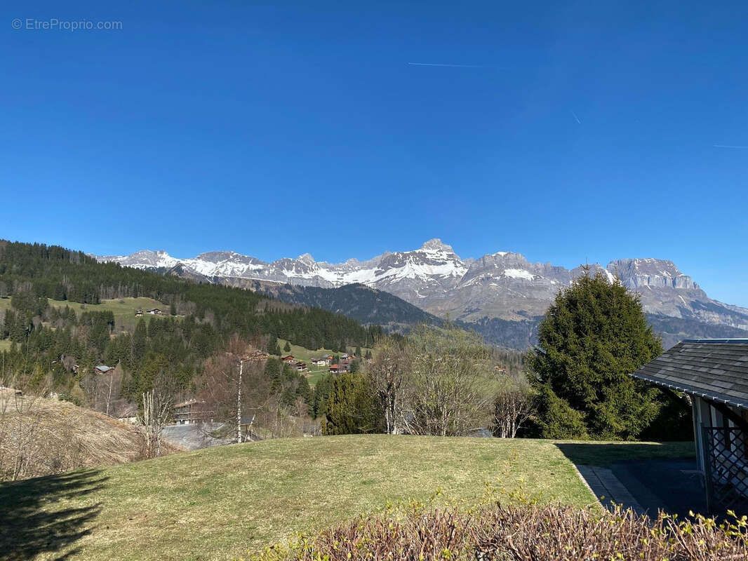 Appartement à COMBLOUX