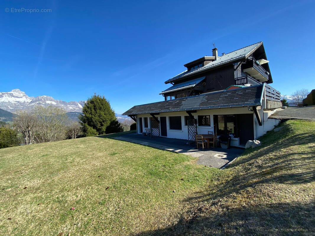 Appartement à COMBLOUX